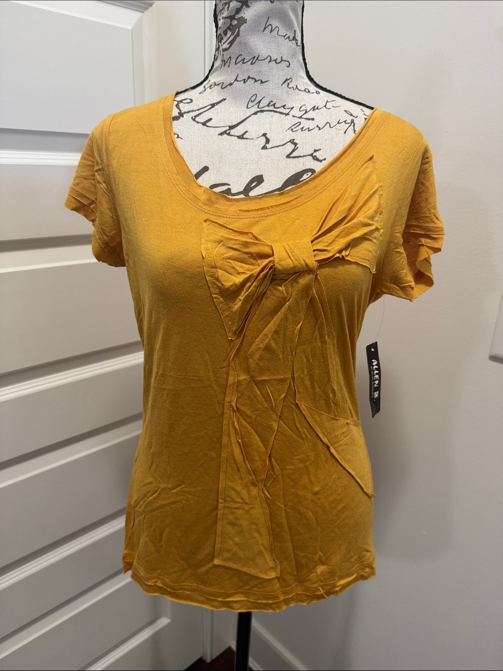 Allen B. by Allen Schwartz Mustard Short Sleeve Bow-Front Tee